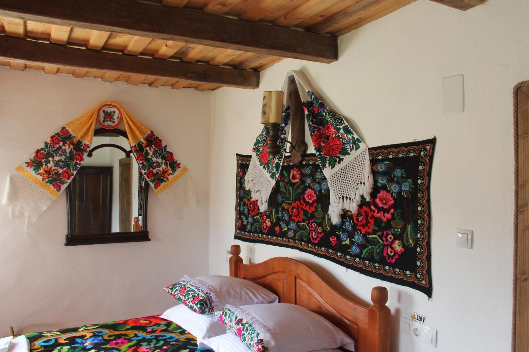 Casa Veche Breb Hotel Buitenkant foto