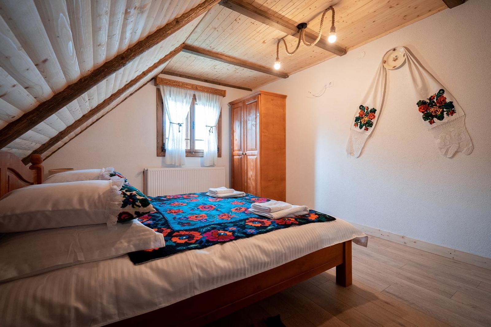 Casa Veche Breb Hotel Buitenkant foto